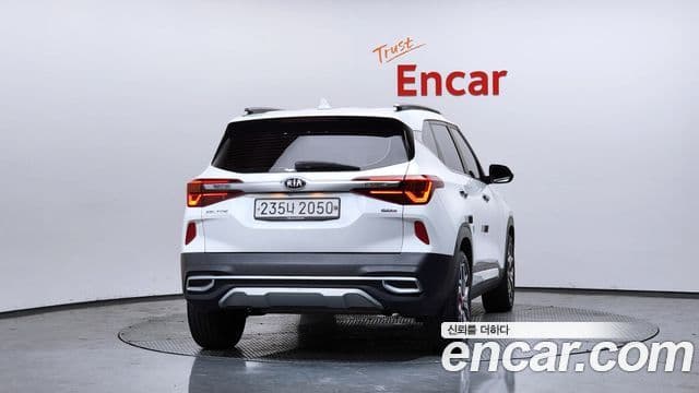 Kia Seltos 2020 — ფოტო 4/20