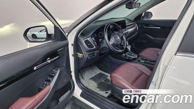 Kia Seltos 2020 — ფოტო 10/20