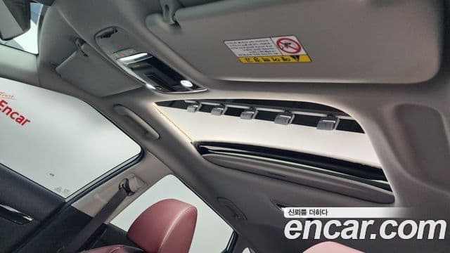 Kia Seltos 2020 — ფოტო 16/20