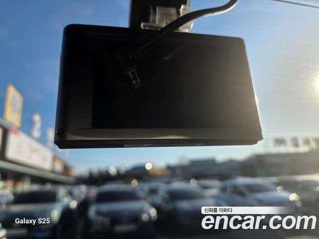 Jeep Wrangler 2021 — ფოტო 15/20