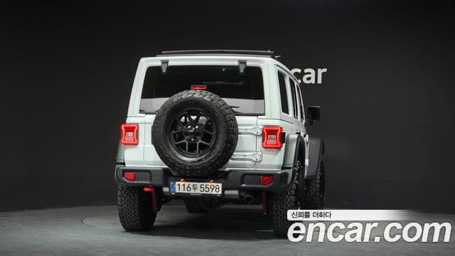 Jeep Wrangler 2025 — ფოტო 4/20