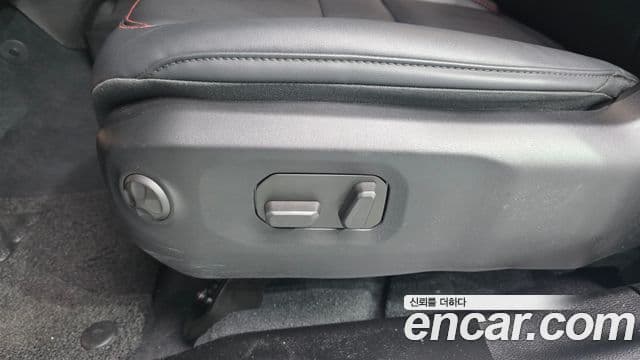 Jeep Wrangler 2025 — Photo 31/35