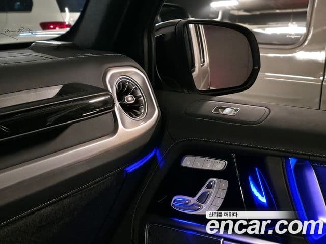 Mercedes-Benz G-Class 2021 — Photo 19/20