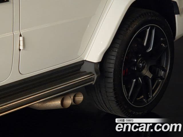 Mercedes-Benz G-Class 2021 — Photo 13/20