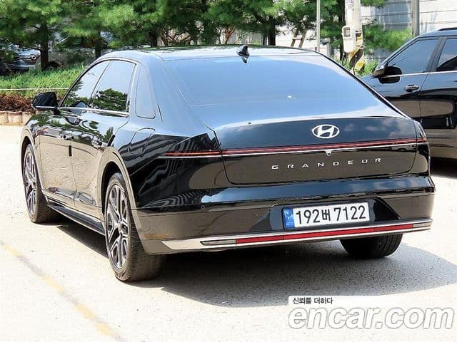 Hyundai Grandeur 2023 — Şəkil 2/20