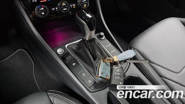 Volkswagen Jetta 2023 — Şəkil 9/20