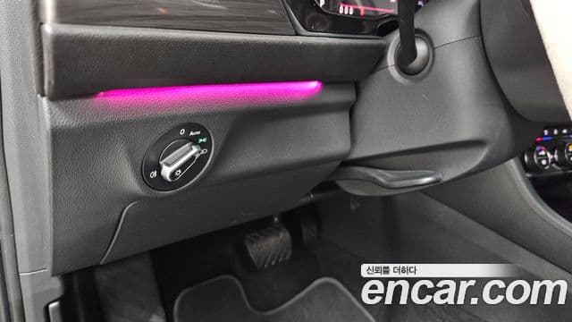 Volkswagen Jetta 2023 — Şəkil 18/20