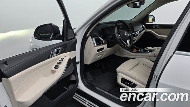BMW X5 2025 — Photo 26/37