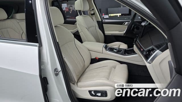 BMW X5 2025 — Photo 13/37