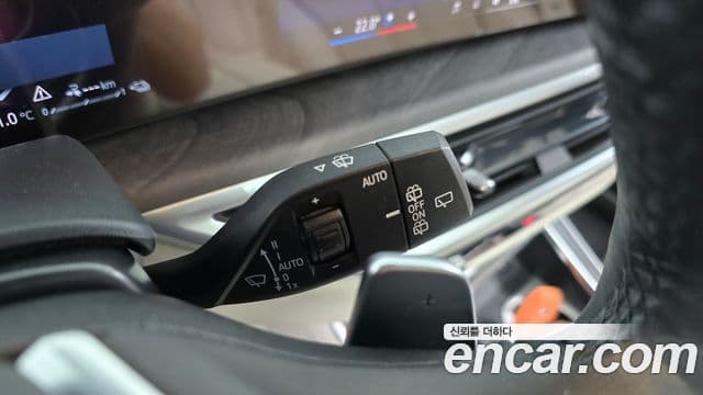 BMW X5 2025 — Photo 21/37