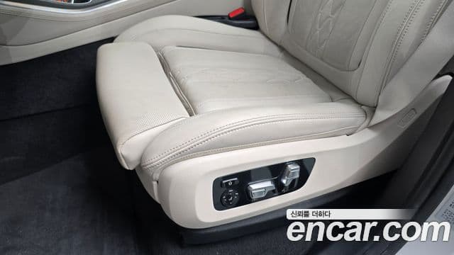 BMW X5 2025 — Photo 22/37