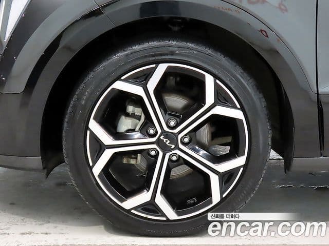 Kia Niro 2022 — ფოტო 13/20