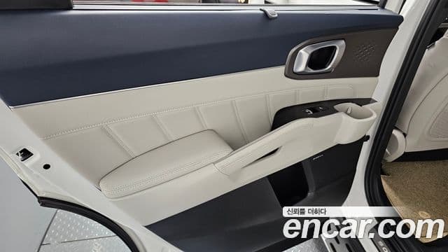 Kia Sorento 2025 — Şəkil 11/40