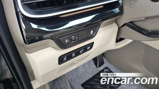 Kia Carnival 2025 — Фото 16/20