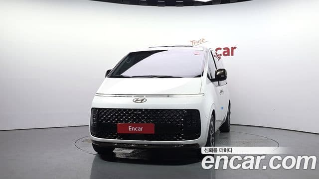 Hyundai Staria 2024 — Фото 3/20