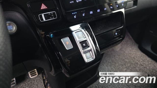 Hyundai Staria 2024 — Фото 9/20