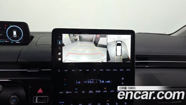 Hyundai Staria 2024 — Фото 15/20