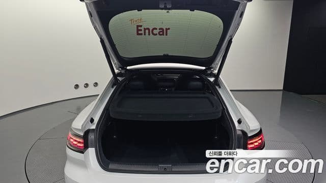 Volkswagen Arteon 2022 — Şəkil 18/20