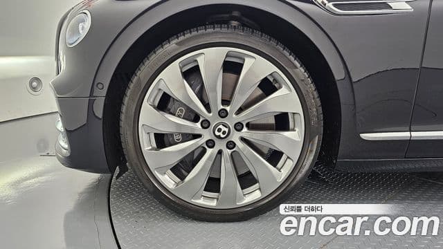 Bentley Flying Spur 2022 — Şəkil 5/20