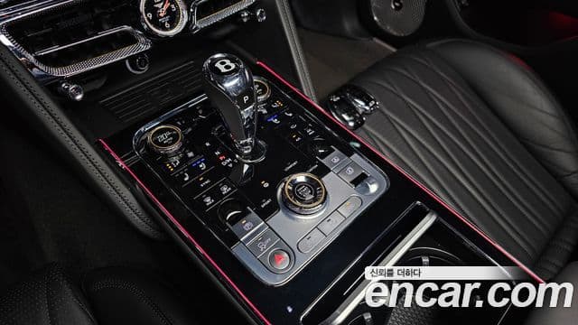 Bentley Flying Spur 2022 — Şəkil 9/20