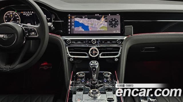Bentley Flying Spur 2022 — Şəkil 14/20
