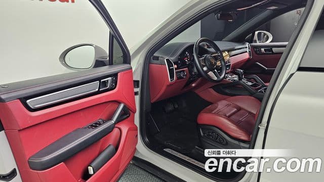 Porsche Cayenne 2022 — Şəkil 10/20
