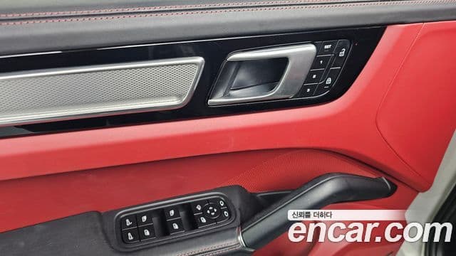 Porsche Cayenne 2022 — Şəkil 17/20