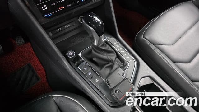 Volkswagen Tiguan 2023 — Şəkil 9/20