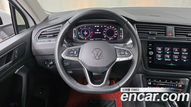 Volkswagen Tiguan 2023 — Şəkil 13/20