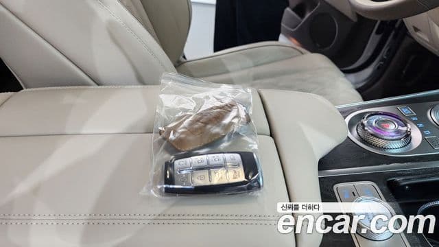 Genesis GV80 2022 — Şəkil 14/20