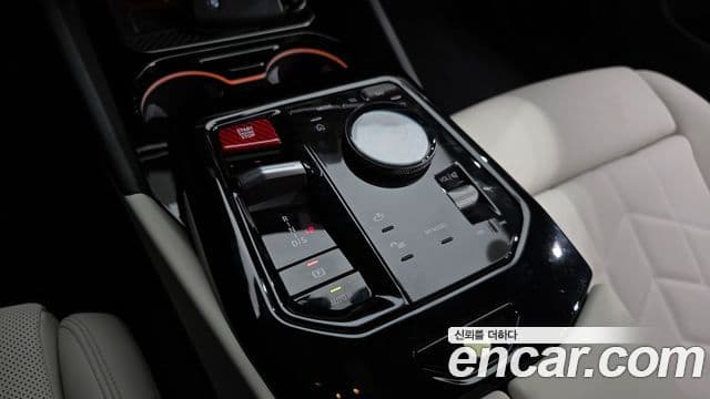 BMW 5 Series 2025 — Şəkil 9/20