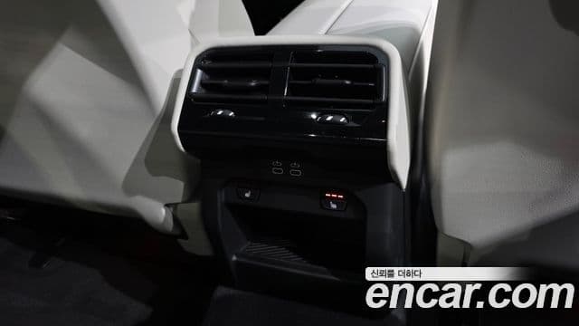 BMW 5 Series 2025 — Şəkil 19/20