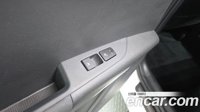 Kia Niro 2022 — Şəkil 19/20