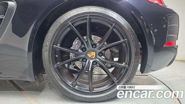 Porsche 718 Boxster 2019 — Photo 17/31