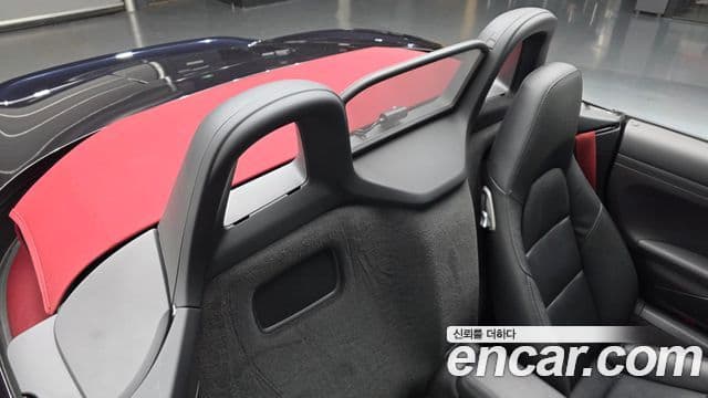 Porsche 718 Boxster 2019 — Photo 28/31