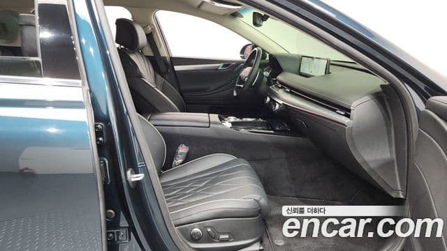 Genesis G80 2022 — Photo 18/36