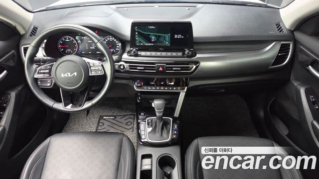 Kia Seltos 2022 — Şəkil 7/20