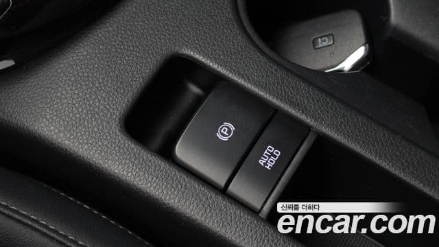 Kia Seltos 2022 — Şəkil 16/20