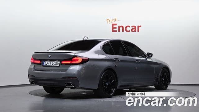 BMW 5 Series 2023 — ფოტო 2/20