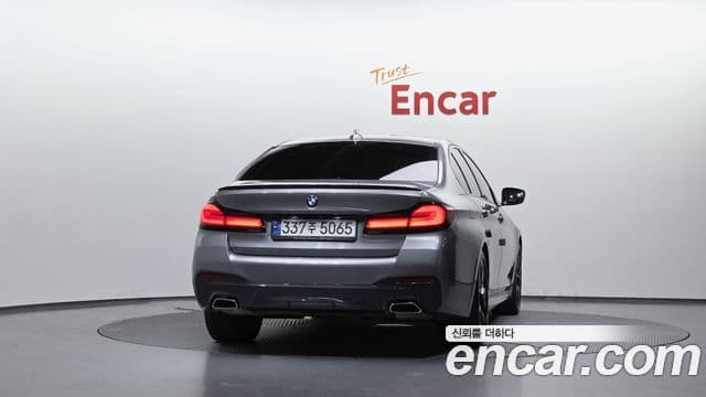 BMW 5 Series 2023 — ფოტო 4/20