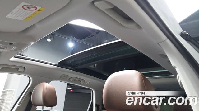 Audi Q7 2019 — Şəkil 15/20