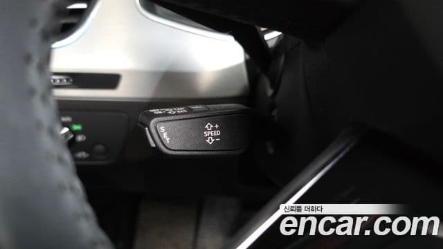 Audi Q7 2019 — Şəkil 18/20