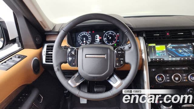 Land Rover Discovery 5 2019 — ფოტო 14/20