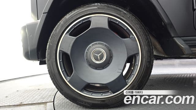 Mercedes-Benz G-Class 2023 — ფოტო 5/20