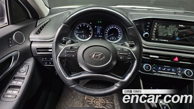 Hyundai Sonata 2019 — ფოტო 13/20