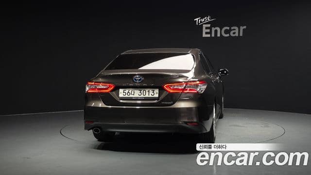 Toyota Camry 2018 — Photo 26/36