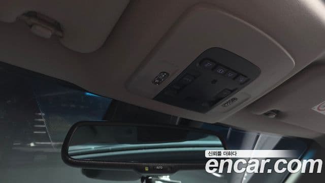 Toyota Camry 2018 — Photo 28/36