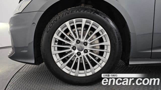 Audi A6 2020 — ფოტო 5/20