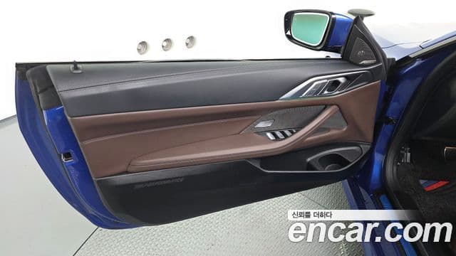 BMW 4 Series 2025 — Photo 21/33