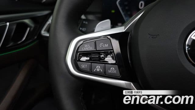 BMW 4 Series 2025 — Photo 32/33